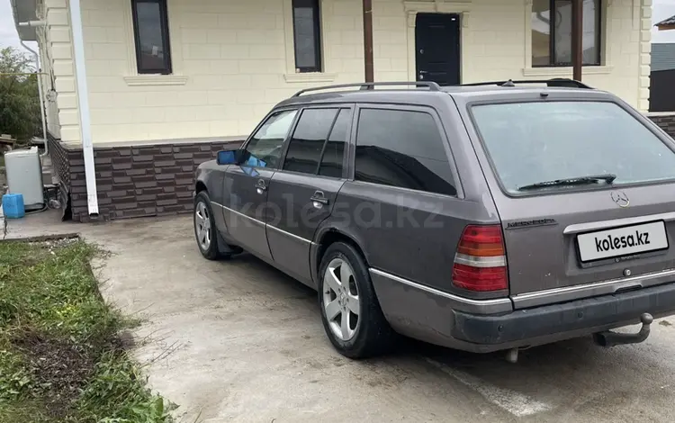 Mercedes-Benz E 300 1991 года за 1 650 000 тг. в Алматы