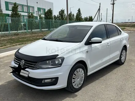 Volkswagen Polo 2015 года за 4 800 000 тг. в Актобе – фото 2
