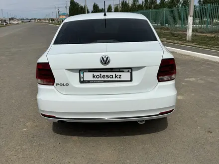 Volkswagen Polo 2015 года за 4 800 000 тг. в Актобе – фото 6