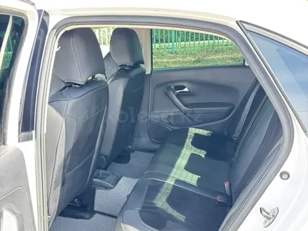 Volkswagen Polo 2015 года за 4 800 000 тг. в Актобе – фото 9