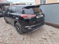 Toyota RAV4 2017 годаүшін11 200 000 тг. в Актобе – фото 6