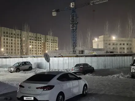 Hyundai Elantra 2020 года за 7 700 000 тг. в Астана – фото 13