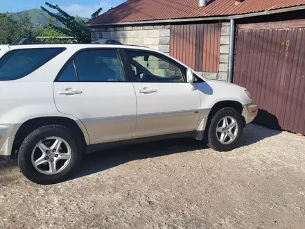 Lexus RX 300 2001 года за 6 100 000 тг. в Алматы – фото 2