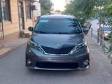 Toyota Sienna 2017 года за 9 500 000 тг. в Шымкент – фото 2