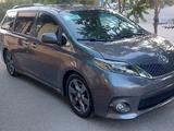 Toyota Sienna 2017 года за 9 500 000 тг. в Шымкент