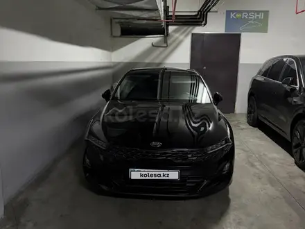 Kia K5 2021 года за 10 300 000 тг. в Алматы – фото 2