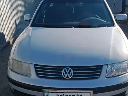 Volkswagen Passat 1998 года за 2 300 000 тг. в Семей