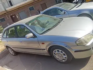 Mazda 323