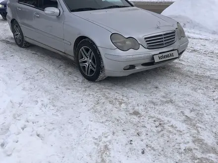 Mercedes-Benz C 200 2000 года за 2 100 000 тг. в Костанай – фото 3