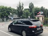 Toyota Sienna 2017 года за 12 000 000 тг. в Атырау