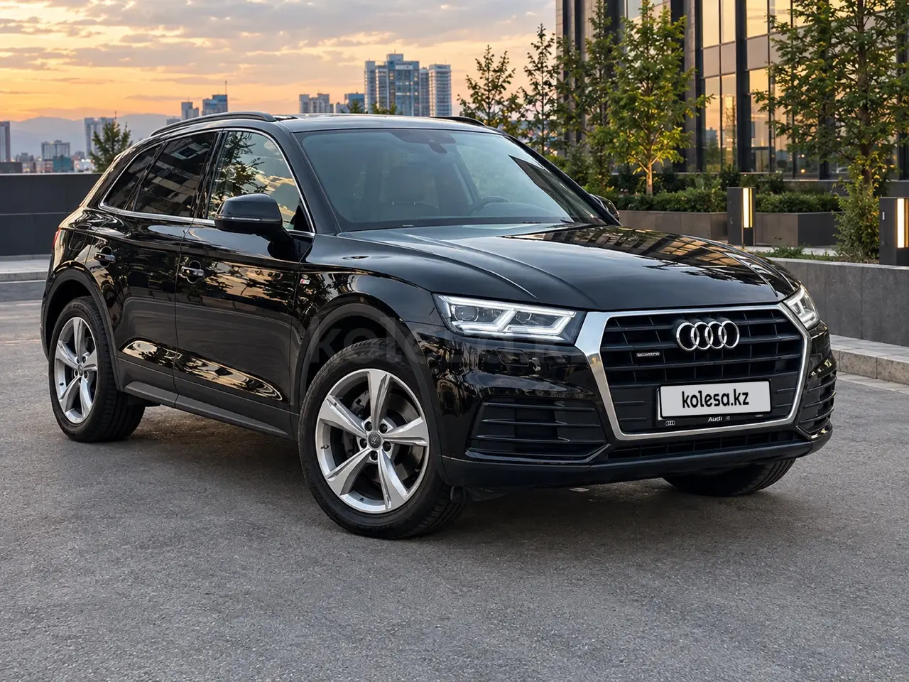Ауди Q5, 2019