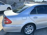 Mercedes-Benz E 320 2002 годаүшін4 950 000 тг. в Уральск – фото 3