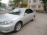 Toyota Camry 2005 годаүшін5 600 000 тг. в Уральск – фото 2