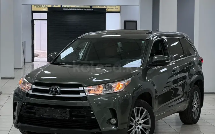 Toyota Highlander 2017 годаfor16 500 000 тг. в Шымкент