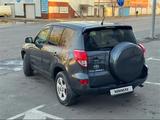 Toyota RAV4 2007 года за 5 200 000 тг. в Атырау – фото 2
