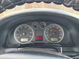 Volkswagen Passat 2002 годаүшін2 200 000 тг. в Степногорск – фото 4