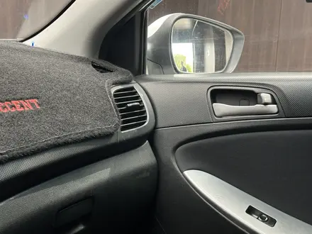 Hyundai Accent 2015 года за 4 550 000 тг. в Актобе – фото 16