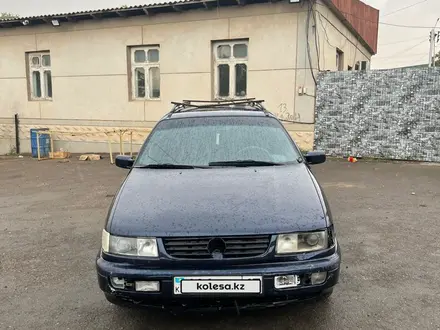 Volkswagen Passat 1994 года за 1 400 000 тг. в Сарыагаш – фото 9