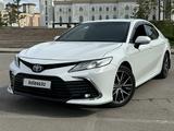 Toyota Camry 2022 года за 17 500 000 тг. в Астана