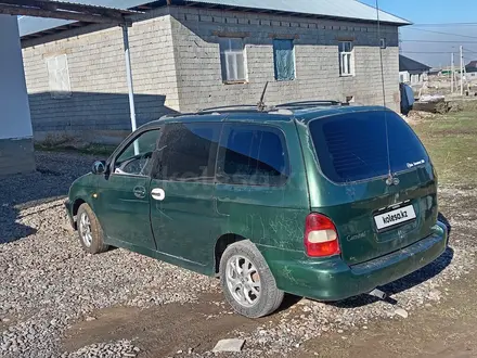 Kia Carnival 2002 года за 1 500 000 тг. в Шымкент – фото 2