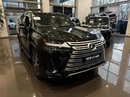 Lexus LX 600 Luxury+ 2025 года за 90 890 000 тг. в Алматы – фото 2