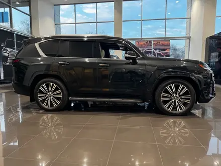 Lexus LX 600 Luxury+ 2025 года за 90 890 000 тг. в Алматы – фото 15