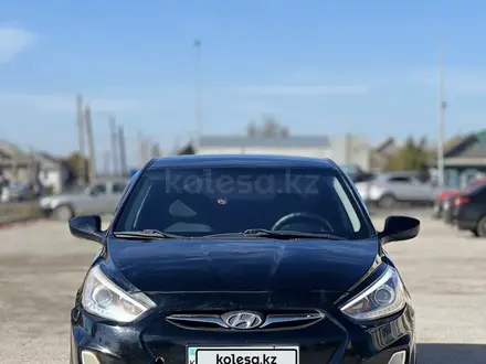 Hyundai Solaris 2014 года за 4 100 000 тг. в Петропавловск