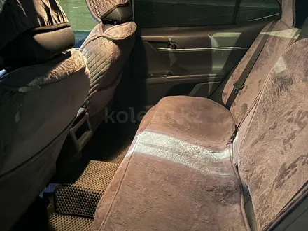 Toyota Camry 2019 года за 12 700 000 тг. в Атырау – фото 6