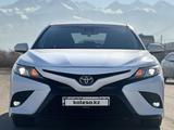 Toyota Camry 2018 года за 10 500 000 тг. в Алматы