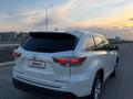 Toyota Highlander 2015 года за 11 000 000 тг. в Атырау – фото 3