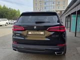BMW X5 2019 года за 34 000 000 тг. в Актобе – фото 4