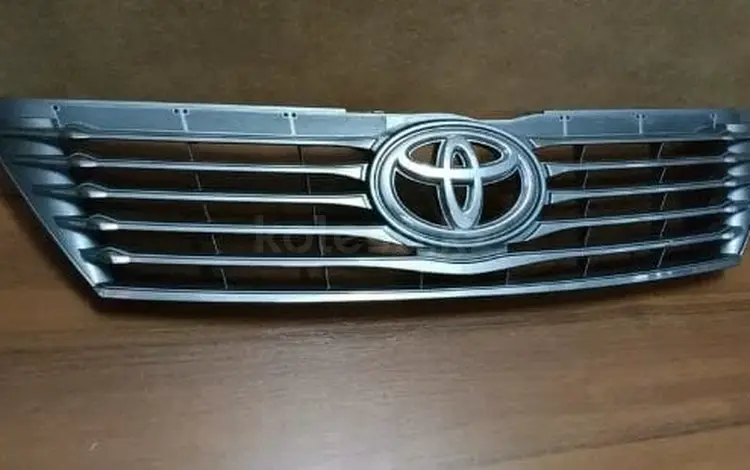 Решетка радиатора на Toyota Camry 50үшін20 000 тг. в Алматы