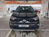 Toyota RAV4 2018 года за 8 000 000 тг. в Алматы