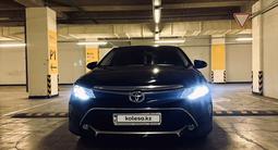 Toyota Camry 2015 годаfor11 700 000 тг. в Алматы