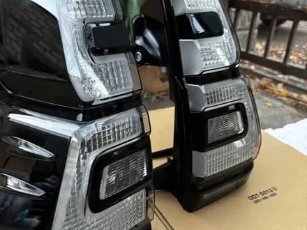 Фонари Land Cruiser Prado 150 black onix за 20 000 тг. в Астана – фото 3