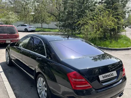 Mercedes-Benz S 500 2006 года за 4 700 000 тг. в Алматы – фото 7