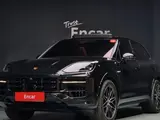 Porsche Cayenne E-Hybrid 2025 года за 80 500 000 тг. в Астана