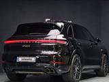 Porsche Cayenne E-Hybrid 2025 года за 80 500 000 тг. в Астана – фото 4
