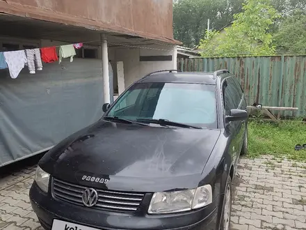 Volkswagen Passat 2000 года за 1 250 000 тг. в Алматы – фото 2