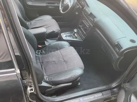 Volkswagen Passat 2000 года за 1 250 000 тг. в Алматы – фото 8