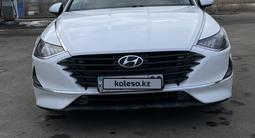 Hyundai Sonata 2020 года за 11 000 000 тг. в Жезказган – фото 2