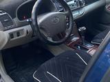 Toyota Camry 2004 года за 6 600 000 тг. в Алматы – фото 3