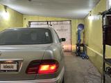 Mercedes-Benz E 320 2002 годаfor7 200 000 тг. в Шымкент – фото 4