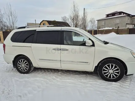 Kia Carnival 2010 года за 6 500 000 тг. в Астана – фото 3