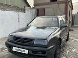 Volkswagen Vento 1993 года за 600 000 тг. в Алматы – фото 2