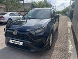 Toyota RAV4 2021 года за 15 000 000 тг. в Караганда
