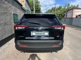 Toyota RAV4 2021 года за 15 000 000 тг. в Караганда – фото 5