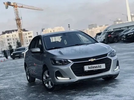 Chevrolet Onix 2023 года за 5 500 000 тг. в Астана – фото 2