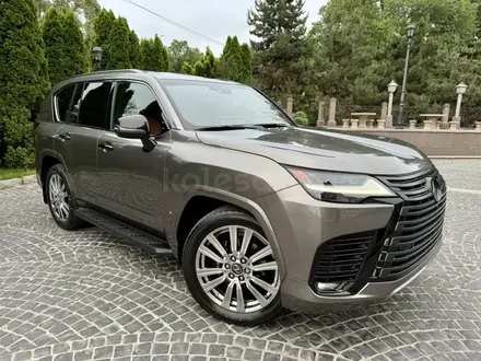 Lexus LX 600 2022 года за 68 300 000 тг. в Алматы – фото 4
