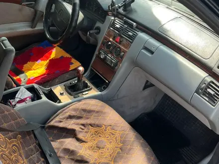 Mercedes-Benz E 230 1996 года за 1 500 000 тг. в Алматы – фото 6